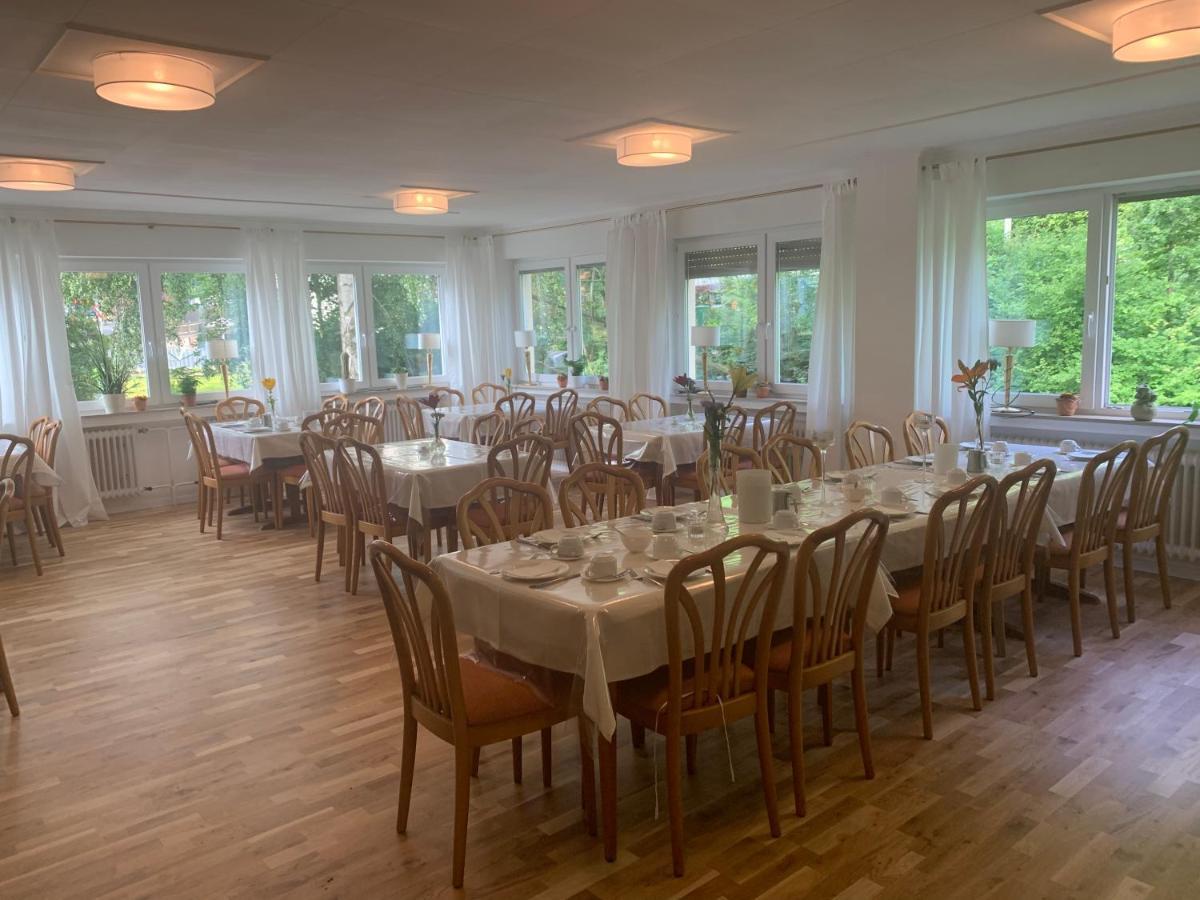 Hotel Landgasthof Simon Waldrach Bagian luar foto