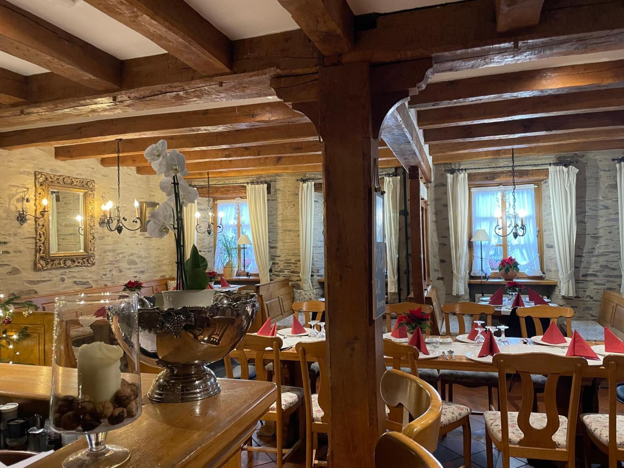 Hotel Landgasthof Simon Waldrach Bagian luar foto