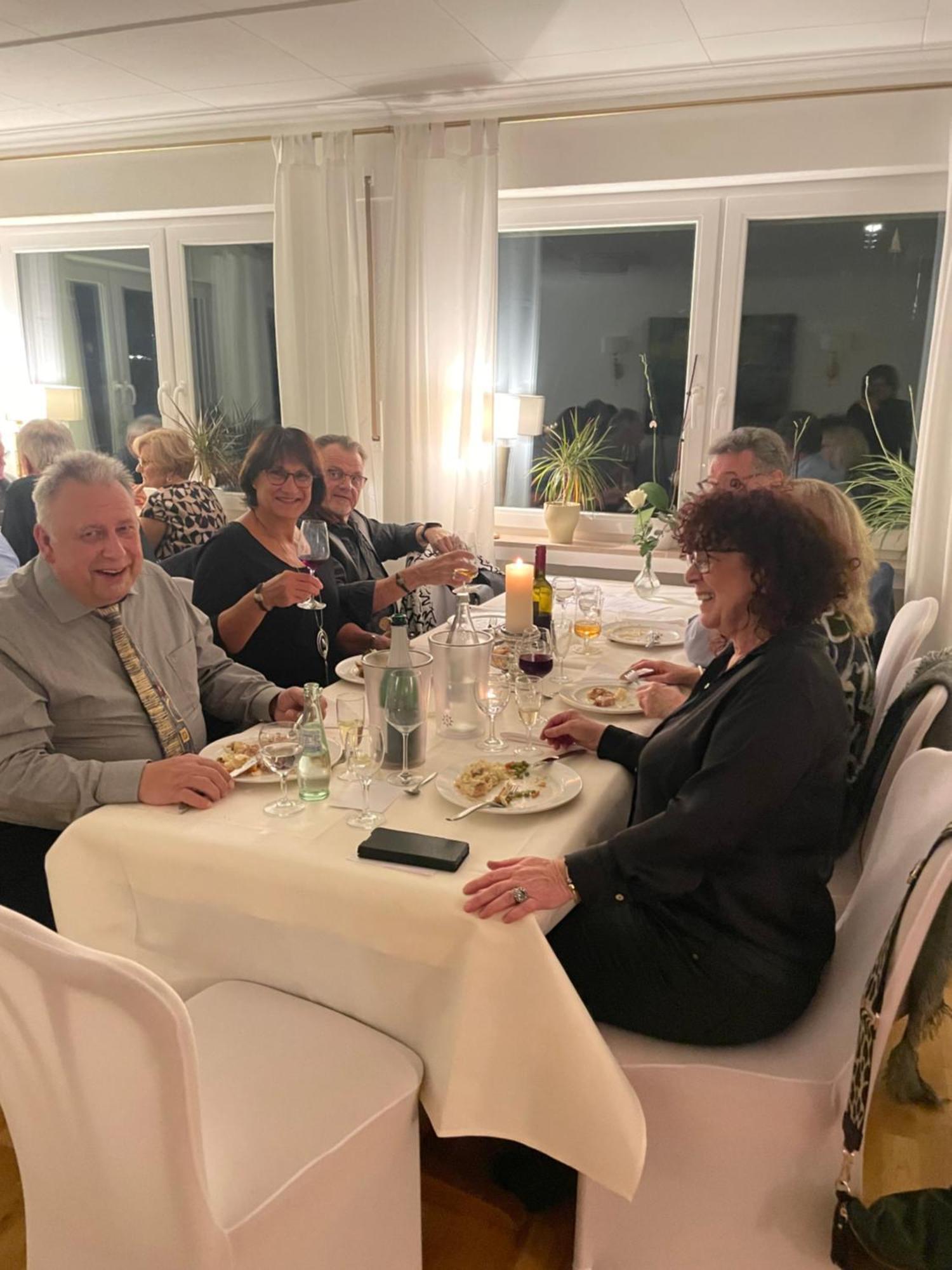 Hotel Landgasthof Simon Waldrach Bagian luar foto
